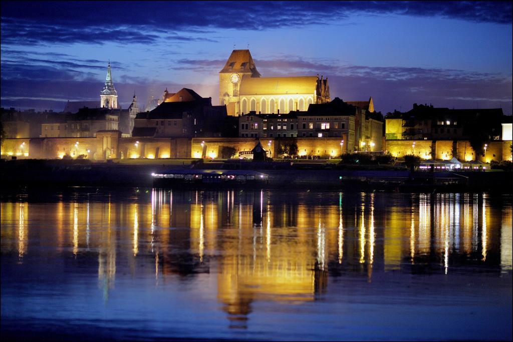 Teatr Baj Pomorski Stary Toruń Exterior foto
